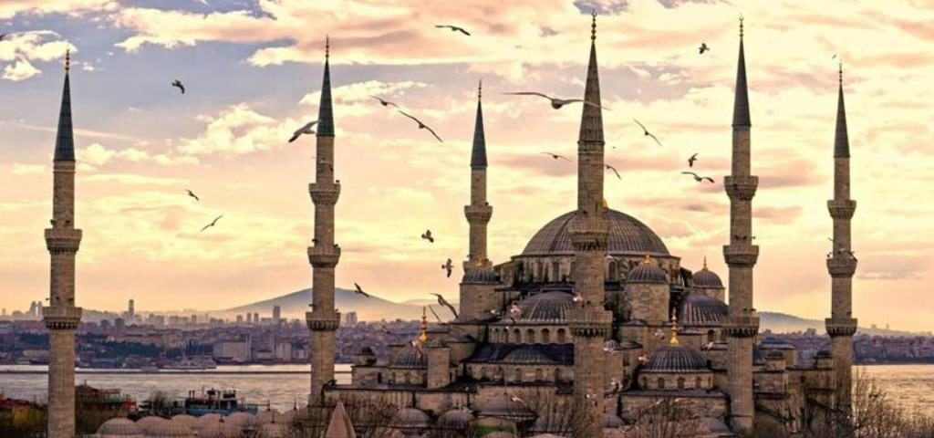 Blue-Mosque-Sultanahmet-Istanbul-1024x480