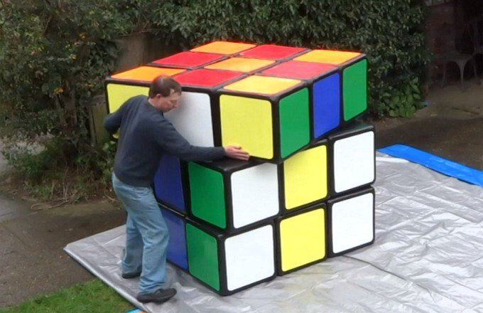 1455533848_tony-fishers-largest-rubiks-cube-in-the-world-01