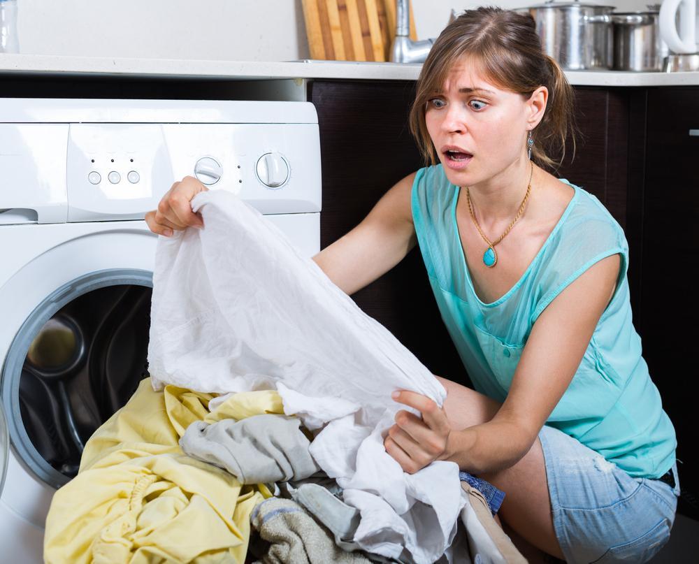 how-to-get-mold-out-of-clothes