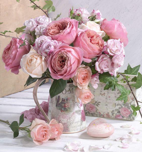 95c5d6ad5f64ee7d4c56b1e0f8836a0e--bouquet-flowers-flower-vase