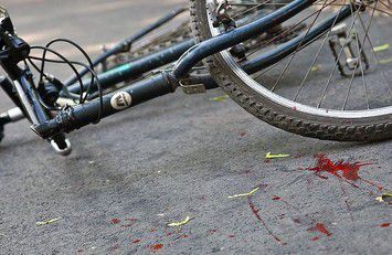 avarii-jalgratas-kukkumine-veri-onnetus-68381493-article-picture11