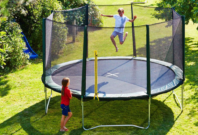 8_tips_for_better_trampoline_safety-3