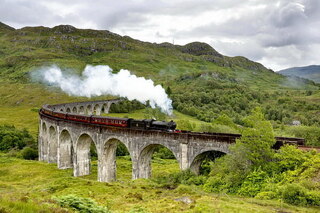 Glenfinnan-Viaduk-hogwarts-express
