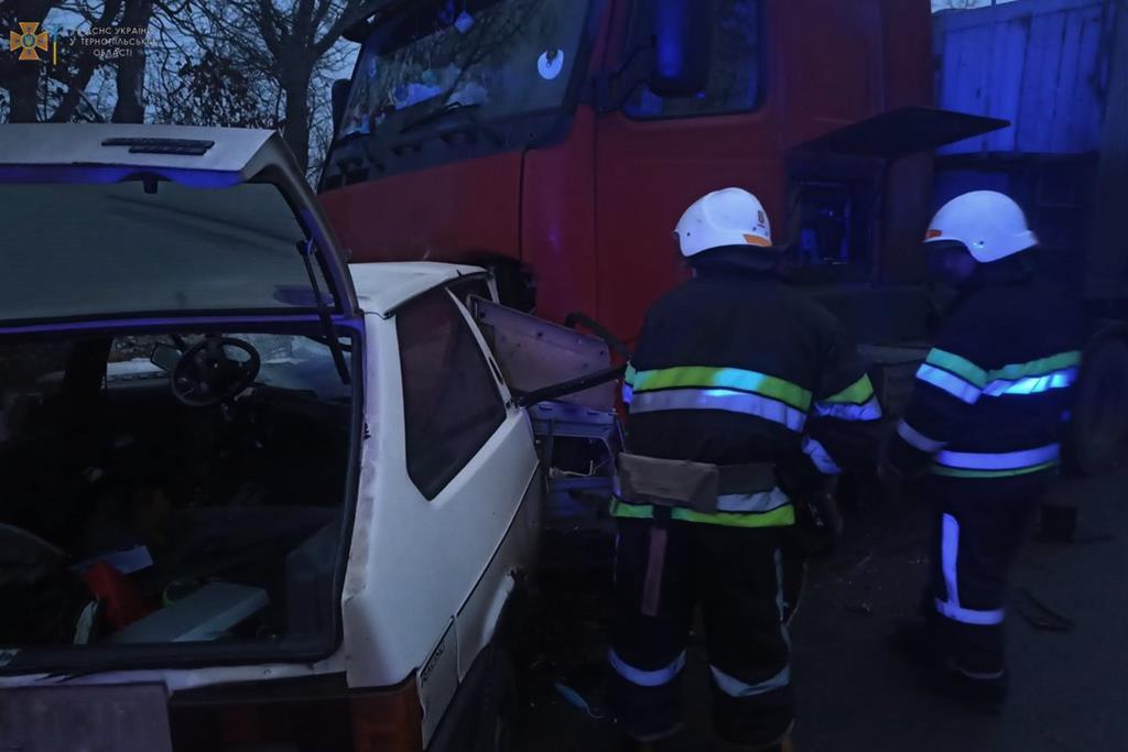Pasted into У Копичинецькій громаді внаслідок ДТП постраждали двоє людей (фото)