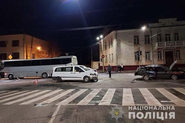 Pasted into На Тернопільщині велосипедист потрапив під колеса автомобіля (фото)