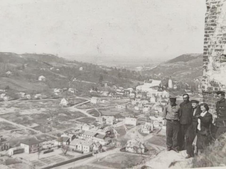Pasted into На Тернопільщині оприлюднили фото краєвиду із гори Бона до і після Другої світової