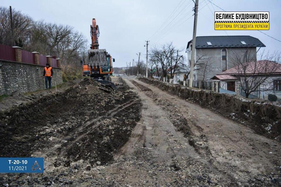 Pasted into В Тернопільській області  відновлюють дороги, які не ремонтували багато років