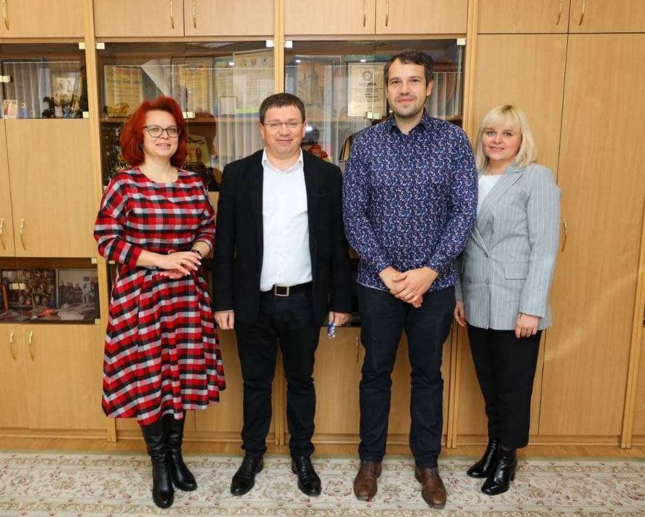 Зустріч Ніколая Тойфеля із ректором Богданом Буяком та працівниками інклюзивно-ресурсного центру (Copy)