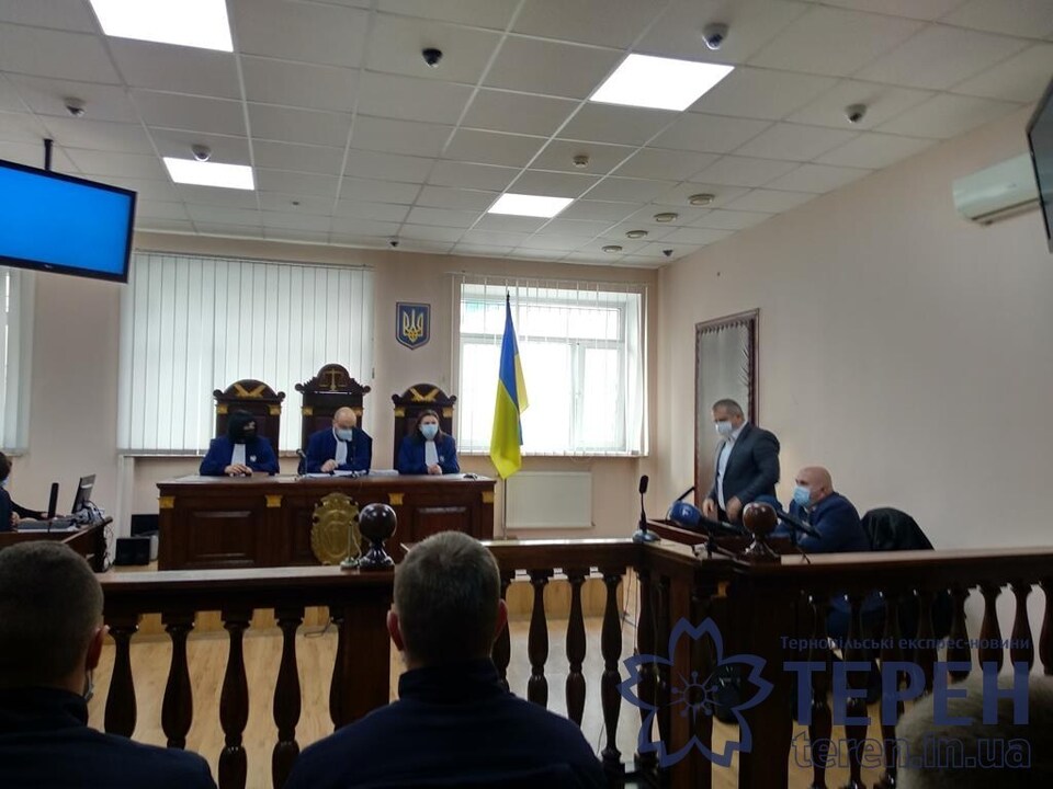 Pasted into «У той день вони виконували свої обов’язки» чергове засідання у справі шести поліцейських перенесли (фото)